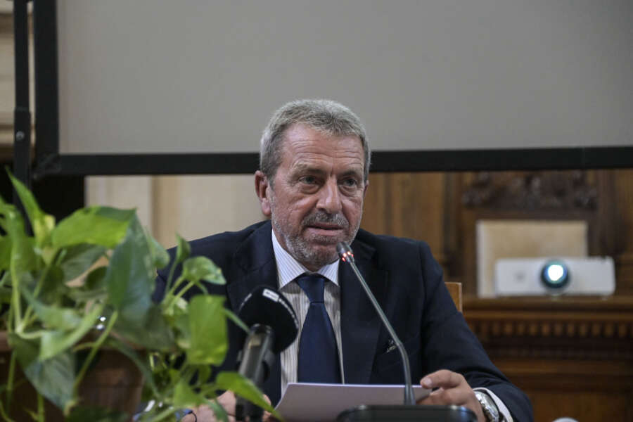 Salvato sia in discontinuità rispetto a Salvi, la Cassazione diventi una casa di vetro