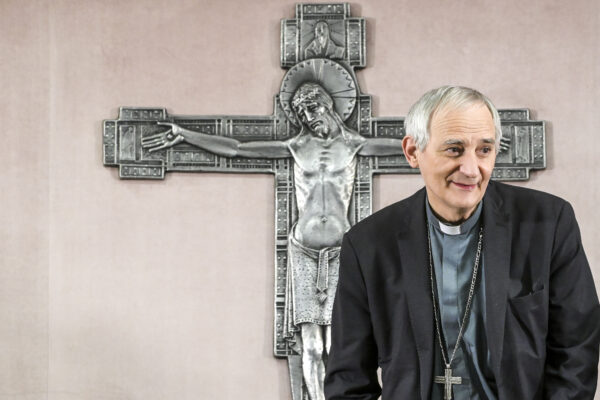 In missione per conto del Papa: il Cardinale Matteo Zuppi a Kiev