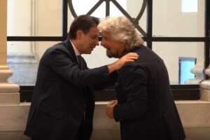 Movimento 5 Stelle, l’ultima grana di Conte è il doppio mandato: ipotesi voto online per aggirare Grillo