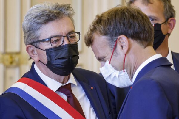 Francia al voto, legislative banco di prova per Macron: la sinistra di Mélenchon ‘minaccia’ la maggioranza