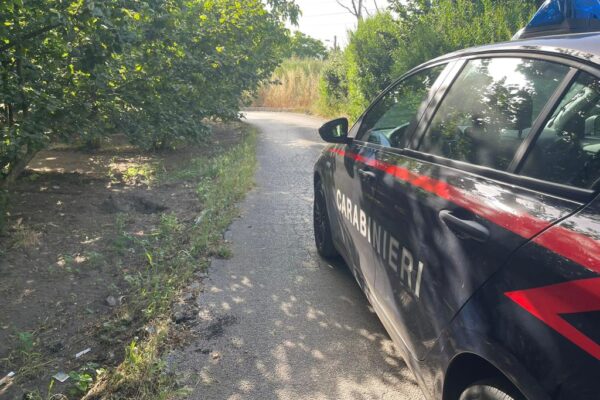Ritrovato in campagna il cadavere di un uomo: era chiuso in un sacco di plastica