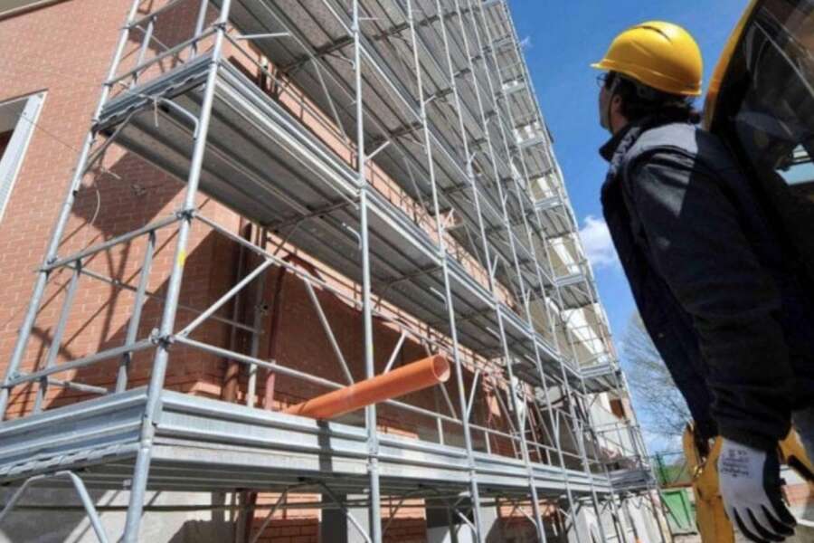 Maxi truffa sui bonus edilizi, sequestri per 772 milioni: il 70% dei coinvolti col Reddito di cittadinanza