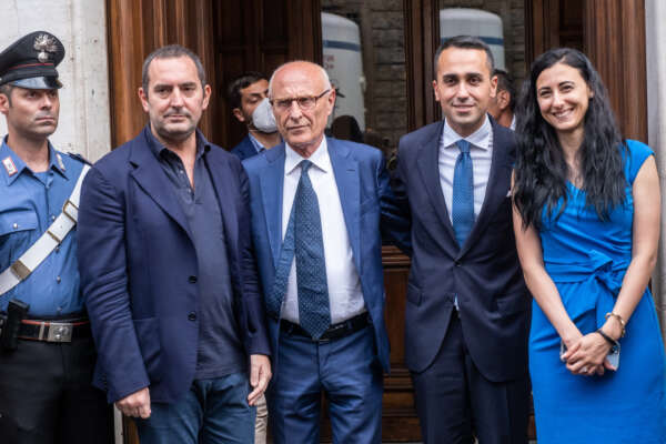Foto Mauro Scrobogna /LaPresse
23-06-2022 Roma, Italia
Politica
Camera dei Deputati – Insieme per il Futuro
Nella foto: Luigi Di Maio con Vincenzo Spadafora, Primo Di Nicola e Iolanda Di Stasio dopo la riunione dei deputati che assieme a lui  hanno lasciato il M5S per fondare il nuovo soggetto politico Insieme per il Futuro

Photo Mauro Scrobogna / LaPresse
June 23, 2022 Rome, Italy
Politics
Chamber of Deputies – Together for the Future
In the photo: Luigi Di Maio with n Vincenzo Spadafora, Primo Di Nicola e Iolanda Di Stasio after the meeting of the deputies  who together with him have left the M5S to found the new political entity Together for the Future