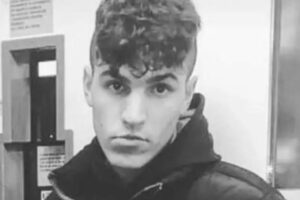 Omicidio nella rissa tra bande: 24 arresti per la pugnalata al cuore a Dimitry Simone Stucchi