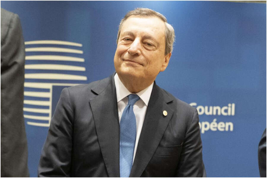 L’Italia a luglio, il tema è “salvare la poltrona”