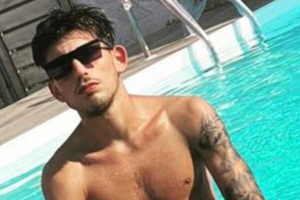 Schianto fatale nella notte, Giuseppe Capodanno muore a 21 anni: “Lasciate i telefonini quando guidate”