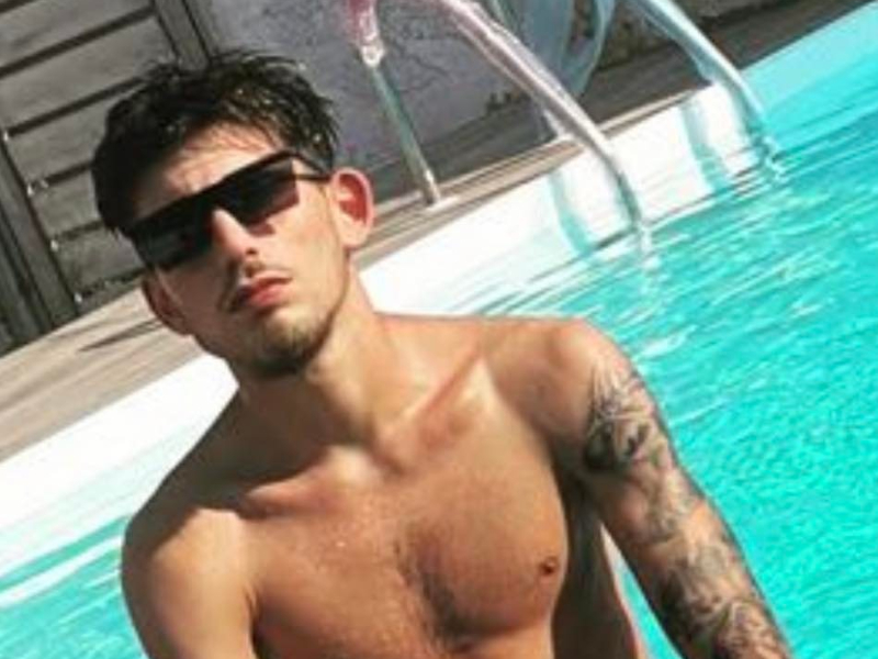 Schianto fatale nella notte, Giuseppe Capodanno muore a 21 anni: “Lasciate i telefonini quando guidate”