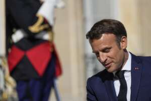 Macron chiude all’unità nazionale dopo il terremoto delle legislative: “Coalizione o maggioranza caso per caso” Macron chiude all’unità nazionale dopo il terremoto delle legislative: “Coalizione o maggioranza caso per caso”