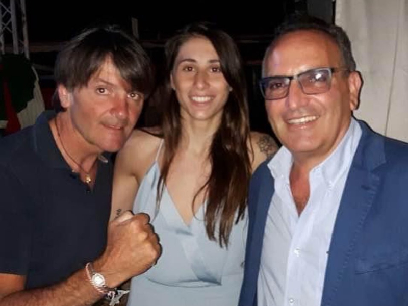 Lo spettacolo della boxe in villa: il Memorial per il Preside Benito Capossela a Torre Annunziata