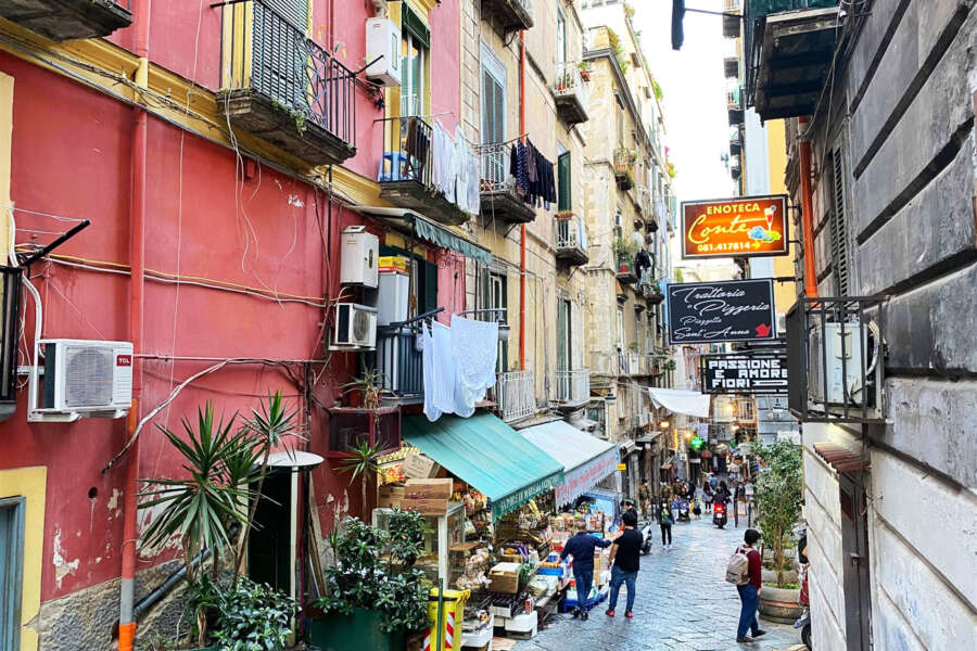 L’appello di tre bambini spediti in casa famiglia: “Noi detenuti senza pena, vogliamo mamma e papà”