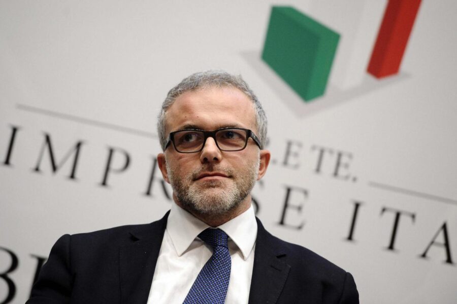 “Uguali per Costituzione” di Ernesto Maria Ruffini ovvero, l’amore verso il diritto