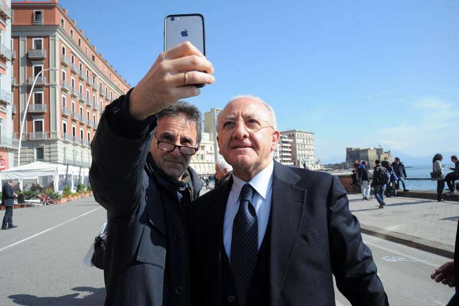 Eav a pezzi, De Gregorio apre alle dimissioni: “Solo se me lo chiede De Luca”