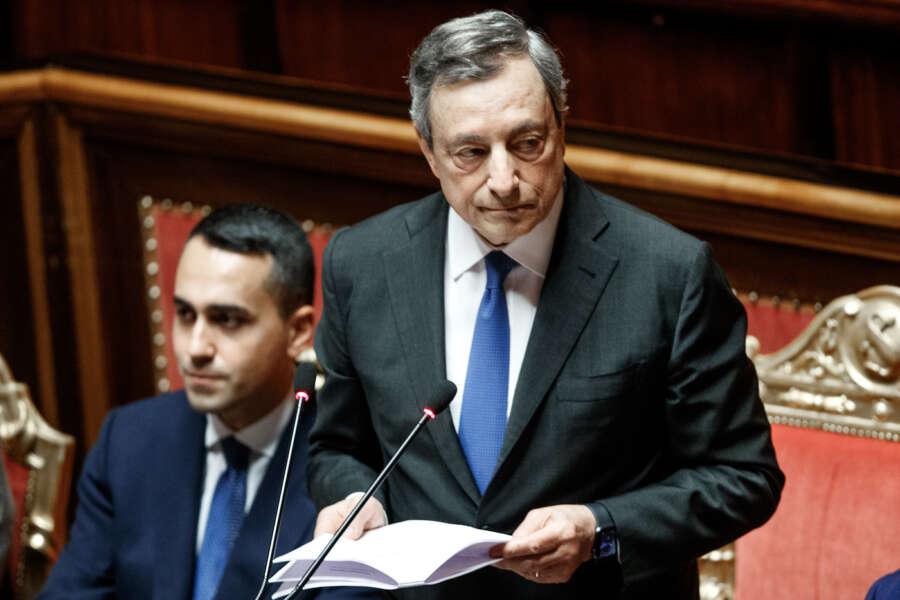 Crisi governo, l’effetto tsunami sulla politica campana: parte la guerra al seggio in Parlamento