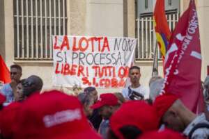 La lotta sindacale è come l’estorsione: la Procura di Piacenza arresta 8 dirigenti USB e SiCobas