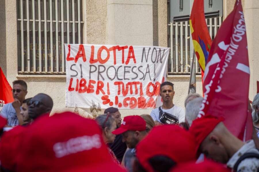 La lotta sindacale è come l’estorsione: la Procura di Piacenza arresta 8 dirigenti USB e SiCobas