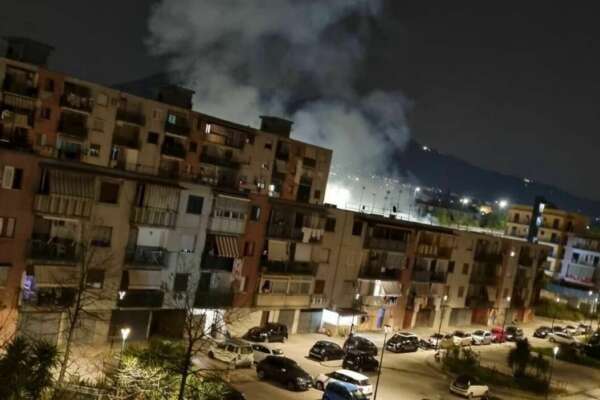 Camorra, bombe e omicidi: i cittadini chiedono fatti ma dai politici… solo parole