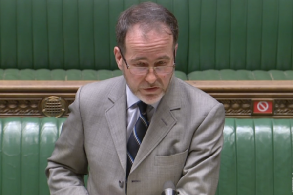 Altro scandalo per Johnson, si dimette vice capogruppo Tory Pincher: ubriaco ha palpato due uomini