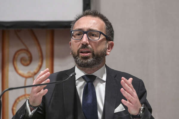 Bonafede vuole una poltrona al Csm, l’ex guardasigilli punta all’organo che voleva vietare…