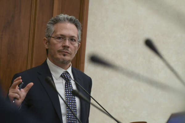 Il capo del Dap Renoldi contro la furia dei grillini: difende i diritti e la Bernardini