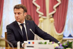 Estradizione ex Br, i legali contro Macron: “Viola la separazione dei poteri”