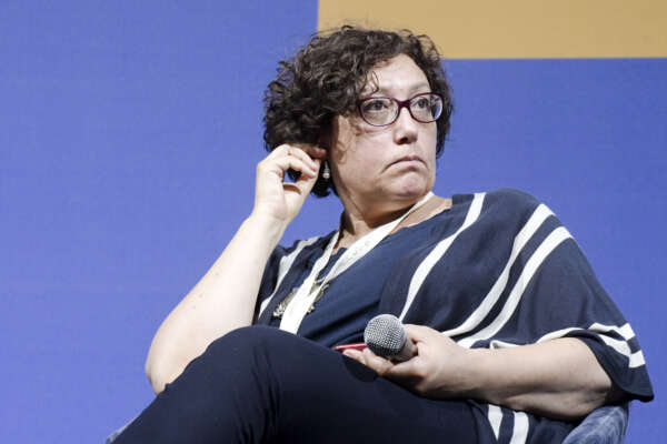 “Le armi non hanno mai portato la pace, Europa traditrice e vigliacca”, intervista a Rossella Miccio di Emergency