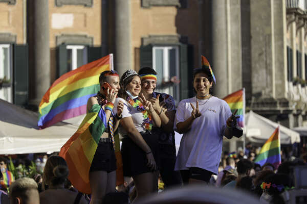 Napoli Pride 2022: percorso, orari, divieti e dove la circolazione è bloccata sabato 2 luglio