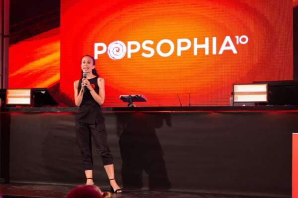 Gioco, provocazione e leggerezza: Raffaella Carrà filosofia di una liberazione Gioco, provocazione e leggerezza: Raffaella Carrà filosofia di una liberazione