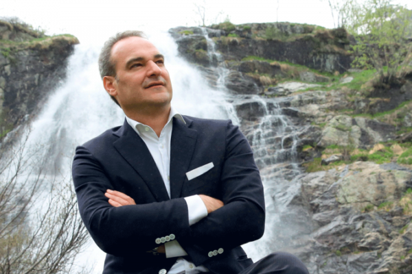 Alberto Bertone, l’imprenditore di Acqua Sant’Anna che dà uno stipendio in più ai suoi dipendenti: “Aiuto per periodo difficile”