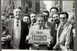 A 98 anni dichiarato il fallimento de l’Unità, come faceva ad esistere senza una sinistra? A 98 anni dichiarato il fallimento de l’Unità, come faceva ad esistere senza una sinistra?