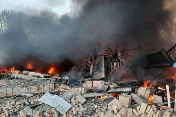 Pacifisti italiani in viaggio a Kiev: tra bunker, missili e pace? “C’è speranza tra le bombe”