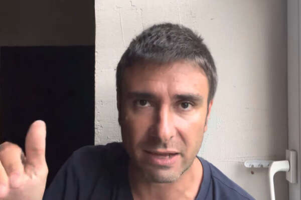Di Battista dalla Russia con furore, l’ex M5s pensa alle elezioni: “Non sono disposto a tutto”