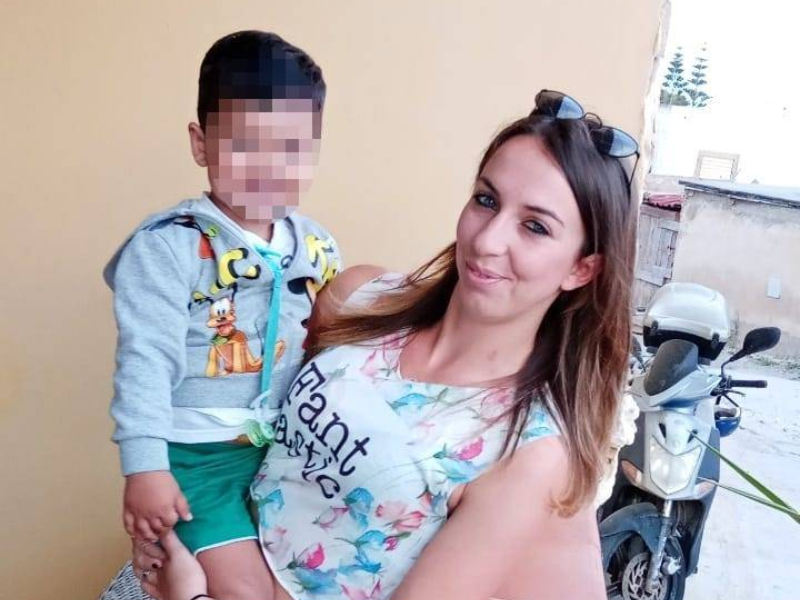 “Me l’hanno ucciso in ospedale”, bimbo di 4 anni muore per un batterio: l’accusa di malasanità della madre