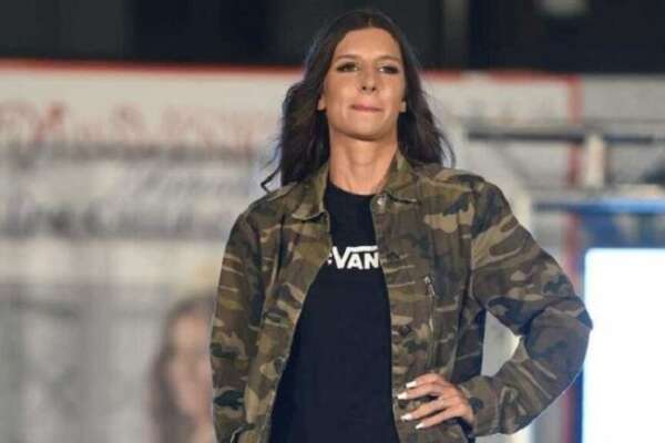 “Vestita così lo stupro te lo vai a cercare”, e Martina sfila con gli abiti di quando fu aggredita