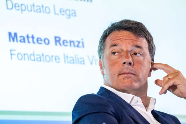 Caso Renzi, la Cassazione ordina la distruzione delle carte ma i Pm le inviano al Copasir