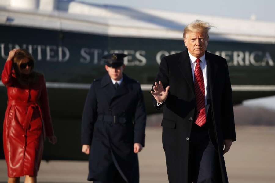 FBI perquisisce la residenza di Trump a Mar-a-Lago: “Persecuzione della sinistra radicale, non vogliono che mi candidi”