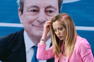 Vince il centrodestra ma gli italiani sognano Draghi premier: gli scenari nell’ultimo sondaggio sulle elezioni politiche
