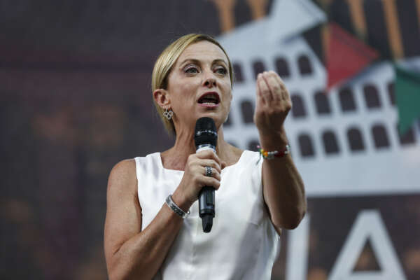 20-07-2022 Roma (Italia) Politica – Crisi di Governo  – Giorgia Meloni alla festa di Piazza Italia dopo il voto al Senato     – Nella foto Giorgia Meloni

20-07-2022 Rome (Italy) Politics – Giorgia Meloni at the Fratelli d’Italia kermesse   – In the pic  Giorgia Meloni