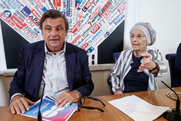 Foto Roberto Monaldo / LaPresse
25-07-2022 Roma (Italia) Politica
Azione e Più Europa presentano il Manifesto del Fronte Repubblicano
Nella foto Carlo Calenda, Emma Bonino

25-07-2022 Rome (Italy)  
Azione and Più Europa parties present the Manifesto of the Republican Front
In the pic Carlo Calenda, Emma Bonino