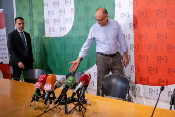 Foto Mauro Scrobogna/LaPresse
06-08-2022 Roma (Italia) Politica – Elezioni – Incontro tra Partito Democratico Impegno Civico – Nella foto: Il Segretario PD Enrico Letta, Luigi Di Maio 

06- 08-2022 Rome (Italy) Politics – Elections – Meeting between the Democratic Party, Impegno Civico- In the photo:  the PD  Secretary Enrico Letta, Luigi Di Maio