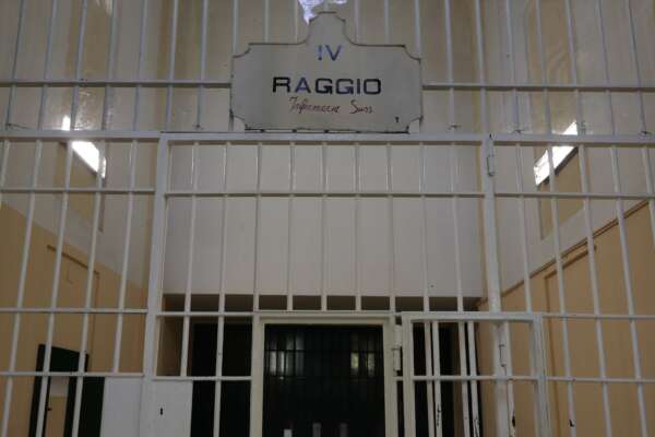 La mia prima volta in un carcere, a incrociare sguardi che chiedono ascolto