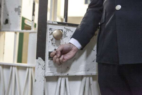 Scarcerata l’85enne che aveva occupato una casa