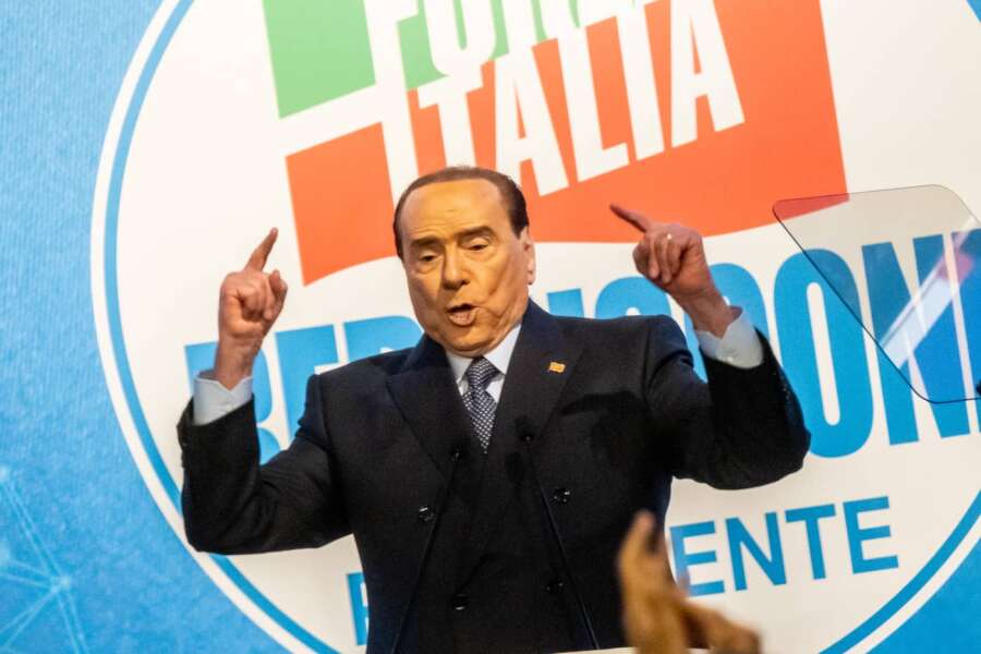 Berlusconi lancia l’inappellabilità delle sentenze di assoluzione, è scontro tra penalisti e Anm