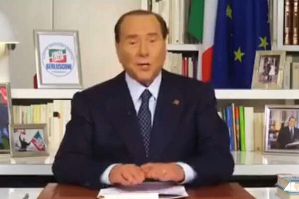 Berlusconi si intesta il Pnrr: “Ho ottenuto io i soldi in Europa, prossimo governo potrà investire” Berlusconi si intesta il Pnrr: “Ho ottenuto io i soldi in Europa, prossimo governo potrà investire”