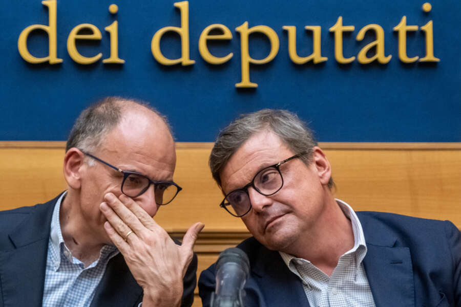 Foto Mauro Scrobogna/LaPresse
02-08-2022 Roma (Italia) Politica – Elezioni politiche – incontro PD Azione +EUROPA  – Nella foto: il segretario PD Enrico Letta, il leader di Azione Carlo Calenda  in occasione dell’incontro tenutosi alla Camera dei Deputati per definire le alleanze in vista delle elezioni politiche 

02-08-2022 Rome (Italy) Politics – Political elections – PD Action + EUROPE meeting – In the photo: PD Secretary Enrico Letta, Action leader Carlo Calenda at the meeting held to the Chamber of Deputies to define alliances in view of the political elections