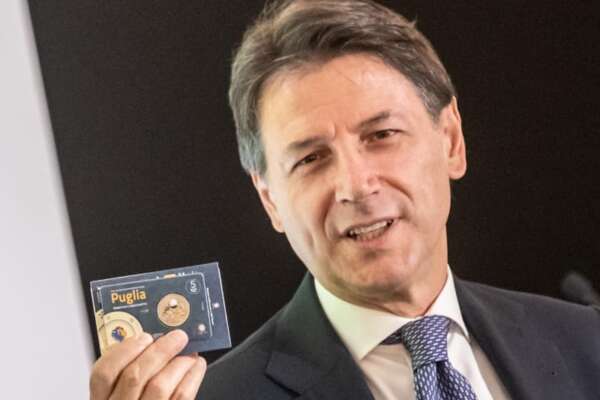 Conte non esclude il ritorno con il Pd: “Ma si sono messi in un calderone, M5s sorpresa delle elezioni” Conte non esclude il ritorno con il Pd: “Ma si sono messi in un calderone, M5s sorpresa delle elezioni”