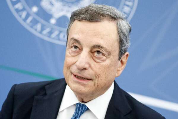 Dopo il governo Draghi è morta la vecchia politica di bandiera: come cambia l’assetto dell’offerta politica