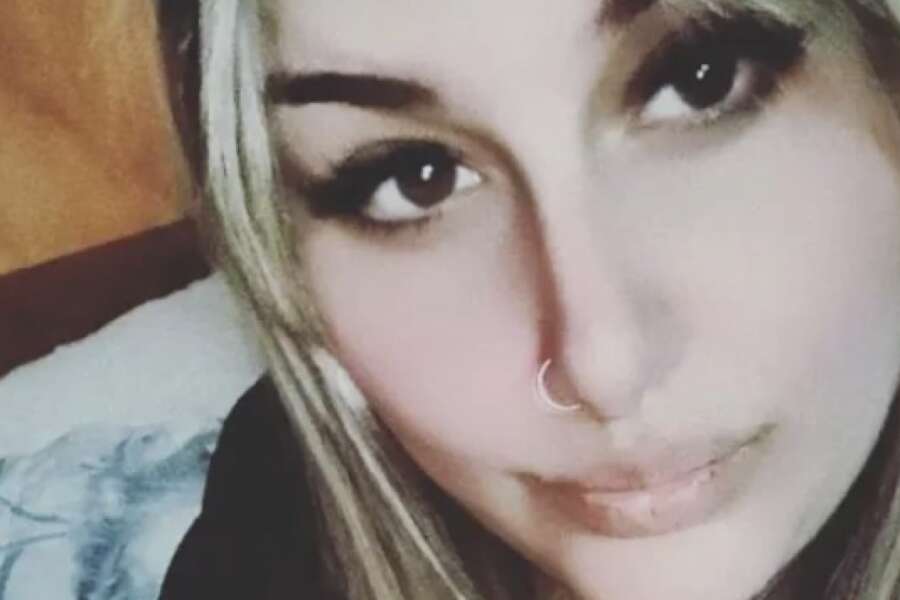 Mamma muore a 26 anni in discoteca, la rabbia della sorella: “Non era drogata o ubriaca, fate vomitare”