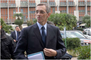 Niccolò Ghedini, l’avvocato colonna del garantismo che ha lavorato fino all’ultimo minuto Niccolò Ghedini, l’avvocato colonna del garantismo che ha lavorato fino all’ultimo minuto