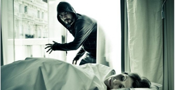 Ferragosto, i consigli dei carabinieri per evitare sorprese al rientro a casa: “Non pubblicate live sui social”