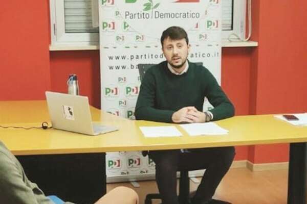 “Israele come gli alieni”, il Dem La Regina rinuncia alla candidatura: in Basilicata correrà Amendola